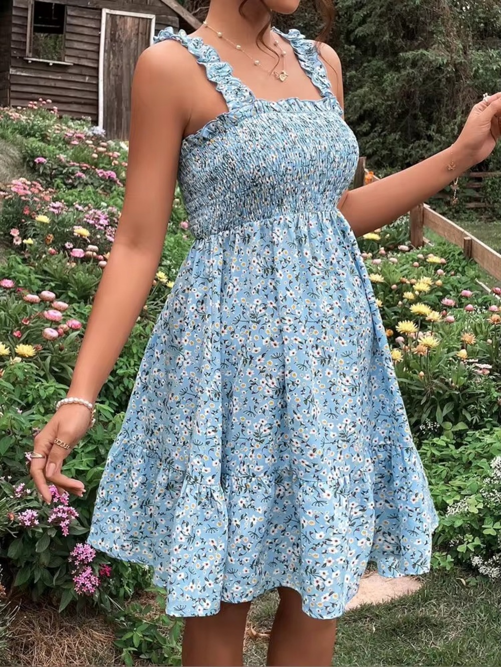 Floerns Blue Floral Smocked Ruffle Strap A-Line Midi Dress Size M NWT
